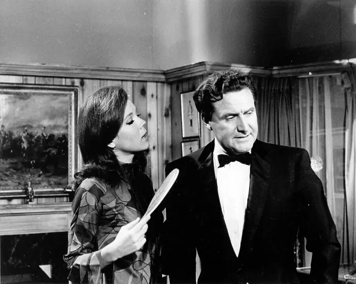 Framed Print : Emma Peel and John Steed Framed Print : Emma Peel and John Steed