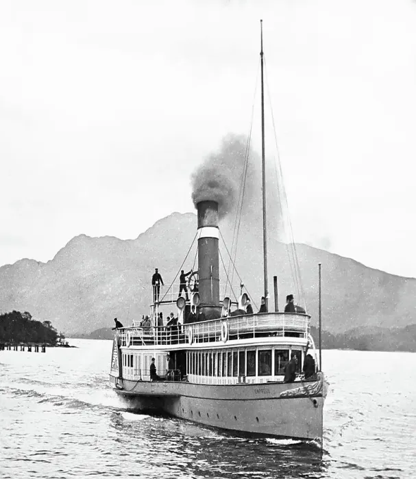 Framed Print : Empress paddle steamer, Loch Lomond, Scotland Framed Print : Empress paddle steamer, Loch Lomond, Scotland