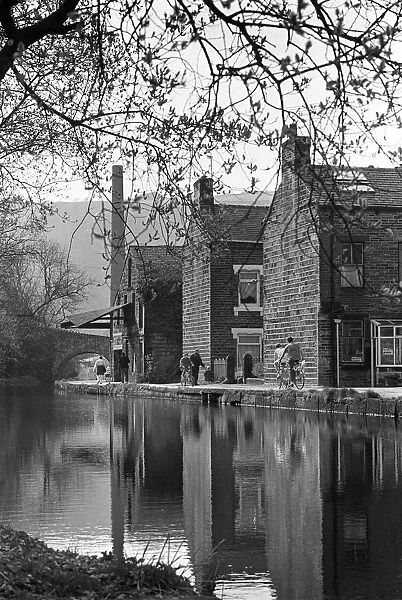 Ends of terraced houses backing onto the Rochdale Canal