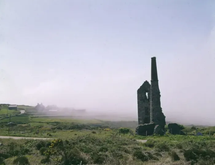 Framed Print : Engine house at Carn Galver tin mine, Cornwall Framed Print : Engine house at Carn Galver tin mine, Cornwall