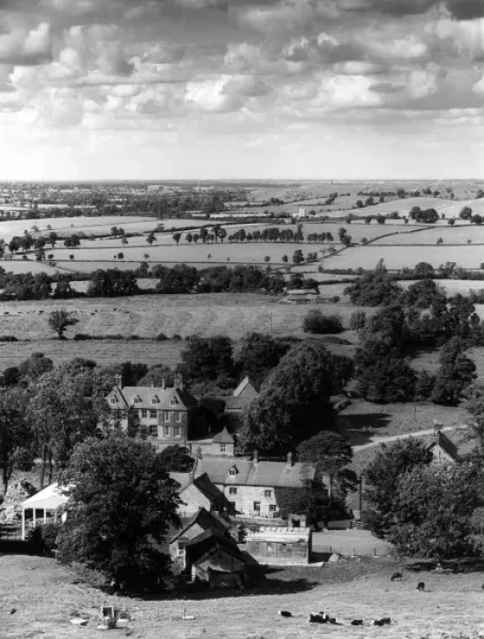 Framed Print : England / Arlescote Framed Print : England / Arlescote