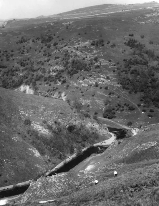 Framed Print : England / Dovedale Framed Print : England / Dovedale