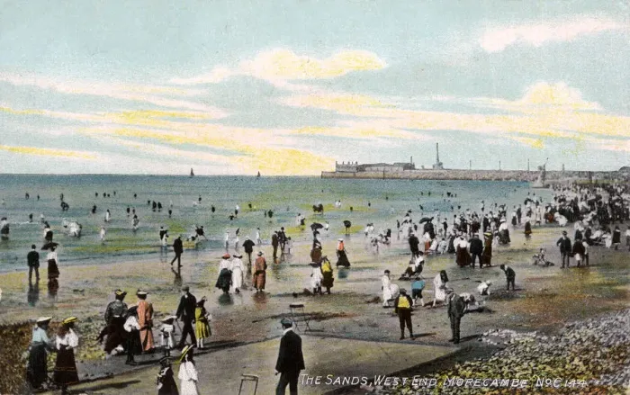 Framed Print : ENGLAND / MORECAMBE Framed Print : ENGLAND / MORECAMBE