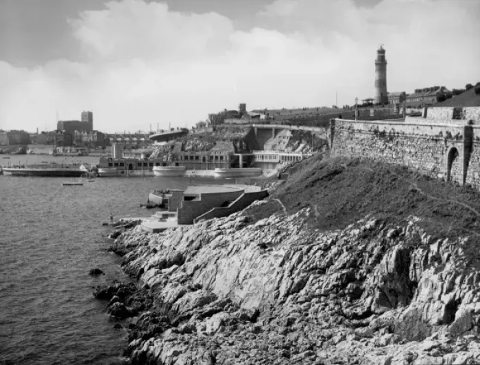 Framed Print : England / Plymouth Hoe Framed Print : England / Plymouth Hoe