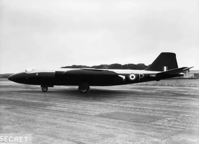 Framed Print : English Electric Canberra Framed Print : English Electric Canberra