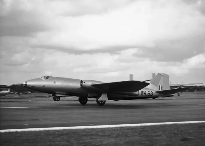 Framed Print : English Electric Canberra Framed Print : English Electric Canberra
