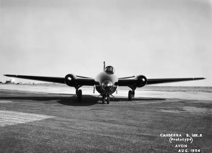 Framed Print : English Electric Canberra Framed Print : English Electric Canberra