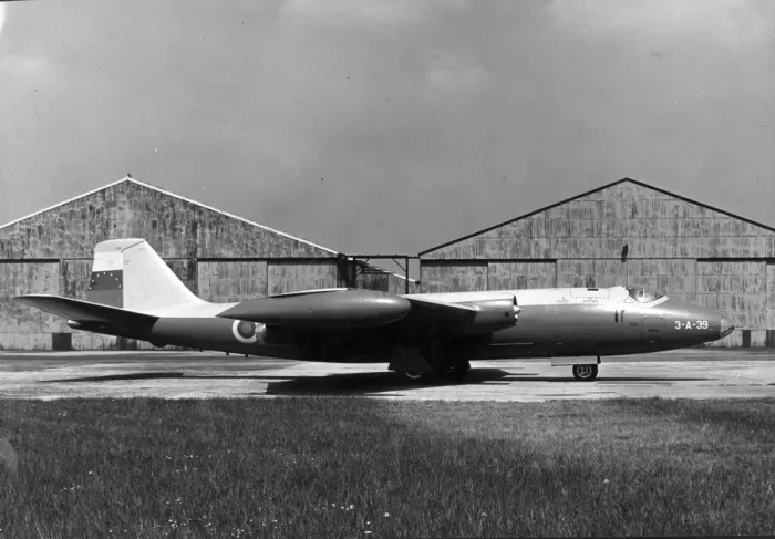 Framed Print : The third English Electric Canberra B2 for Venezuela Framed Print : The third English Electric Canberra B2 for Venezuela