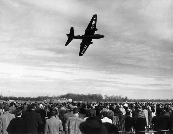 Framed Print : English Electric Canberra B2 WD932 Framed Print : English Electric Canberra B2 WD932