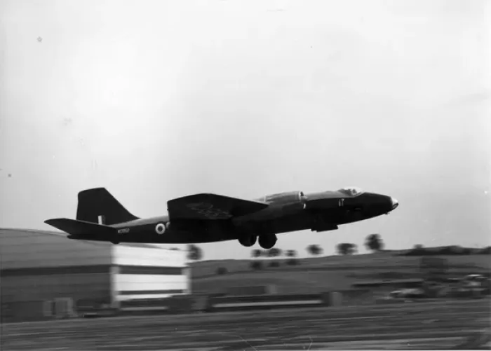 Framed Print : English Electric Canberra B2 WD952 Framed Print : English Electric Canberra B2 WD952
