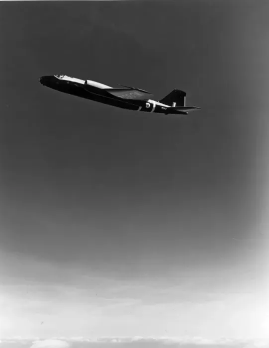 Framed Print : English Electric Canberra B2 WD952