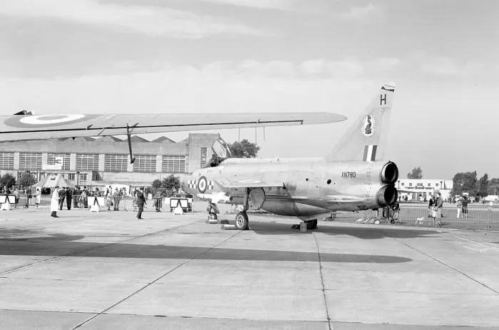Framed Print : English Electric Lightning F. 2 XN780 Framed Print : English Electric Lightning F. 2 XN780