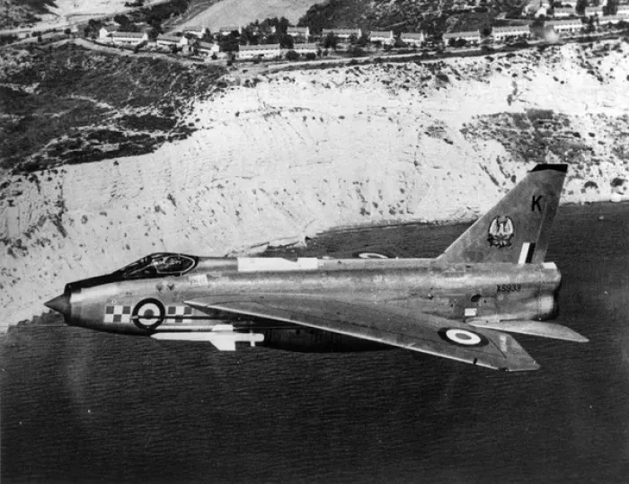 Framed Print : An English Electric Lightning F6 XS933 Framed Print : An English Electric Lightning F6 XS933
