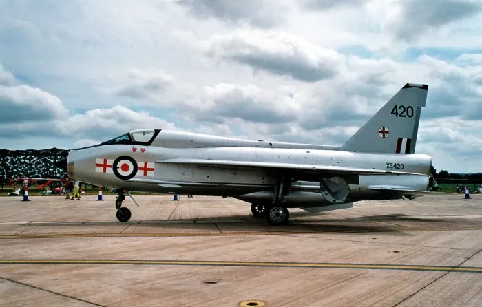 Framed Print : English Electric Lightning T. 5 XS420 Framed Print : English Electric Lightning T. 5 XS420