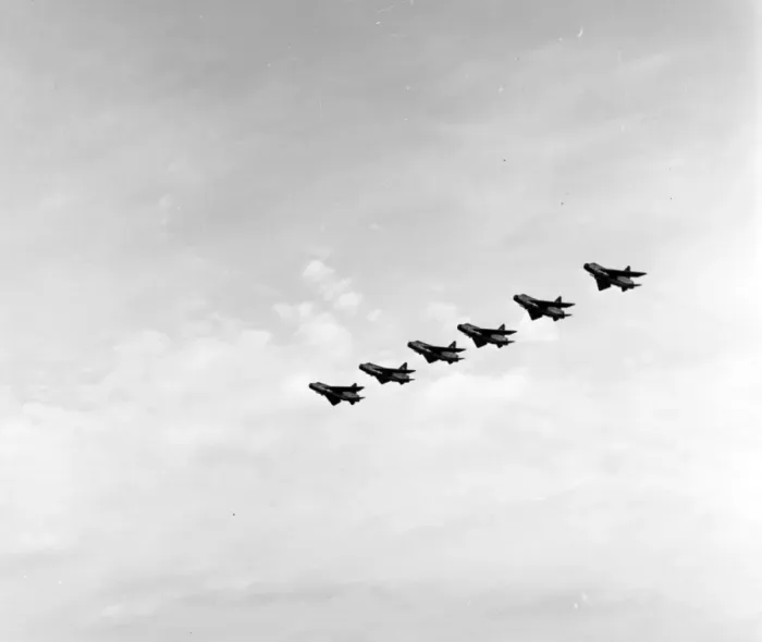 Framed Print : English Electric Lightnings x 6 from 92 Squadron RAF Framed Print : English Electric Lightnings x 6 from 92 Squadron RAF