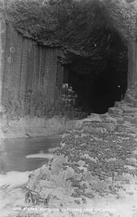 Framed Print : Entrance to Fingal's Cave Framed Print : Entrance to Fingal's Cave