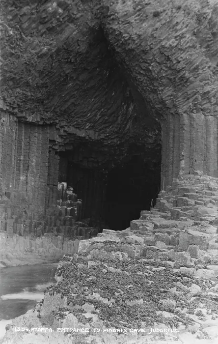 Framed Print : Entrance to Fingal's Cave Framed Print : Entrance to Fingal's Cave