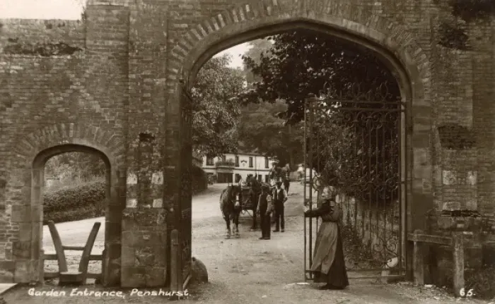 Framed Print : The Entrance to the Gardens at Penshurst Place, Kent Framed Print : The Entrance to the Gardens at Penshurst Place, Kent