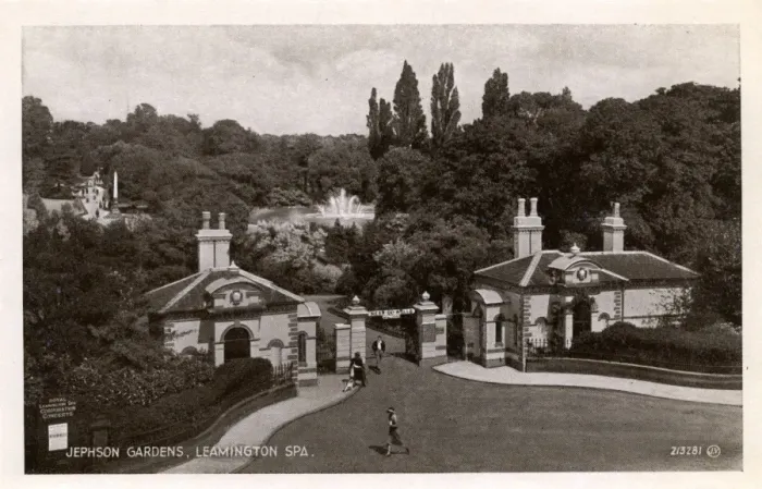 Framed Print : The Entrance, Jephson Gardens, Warwickshire Framed Print : The Entrance, Jephson Gardens, Warwickshire