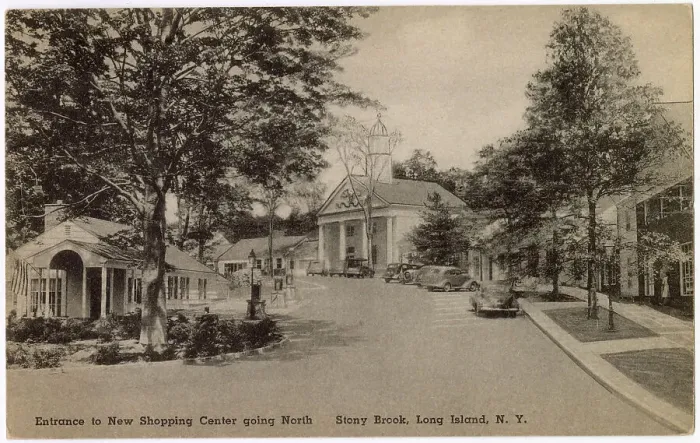 Framed Print : Entrance to new shopping centre, Stony Brook, Long Island, New York, USA Date: circa 1940 Framed Print : Entrance to new shopping centre, Stony Brook, Long Island, New York, USA Date: circa 1940