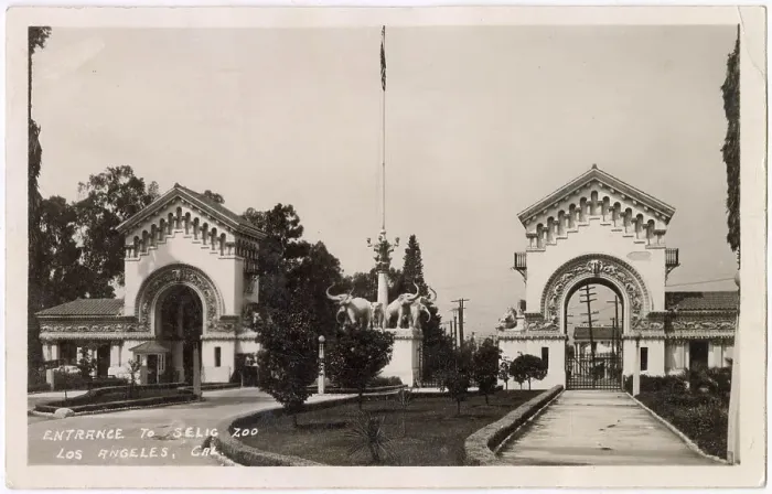 Framed Print : Entrance to Selig Zoo, Lincoln Heights, Los Angeles, California, USA Date: circa 1928 Framed Print : Entrance to Selig Zoo, Lincoln Heights, Los Angeles, California, USA Date: circa 1928
