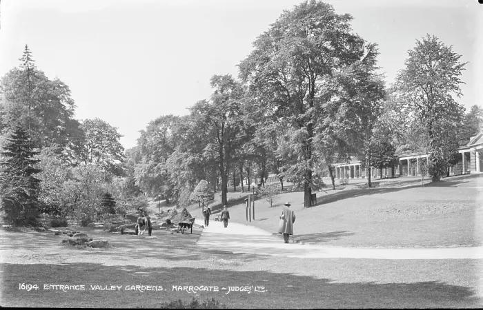 Framed Print : Entrance to Valley Gardens Framed Print : Entrance to Valley Gardens