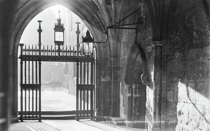 Framed Print : Entrance to Westminster Abbey Cloisters Framed Print : Entrance to Westminster Abbey Cloisters