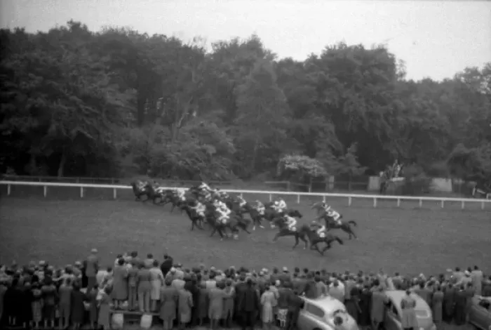 Framed Print : Epsom Derby - 1954 Framed Print : Epsom Derby - 1954