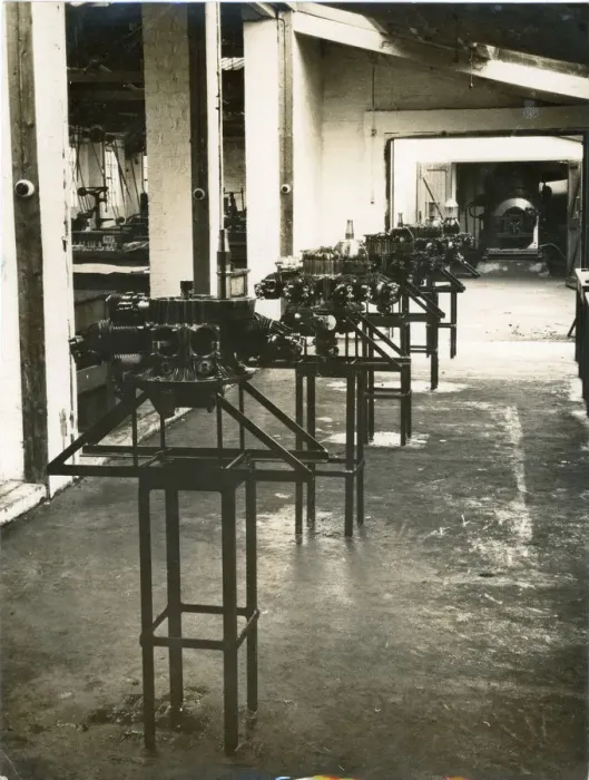 Framed Print : Erection Bay and stands with engines Framed Print : Erection Bay and stands with engines