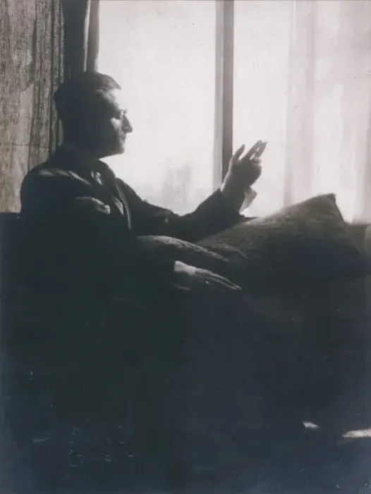 Framed Print : Ernst Dryden Smokes / 307 Framed Print : Ernst Dryden Smokes / 307