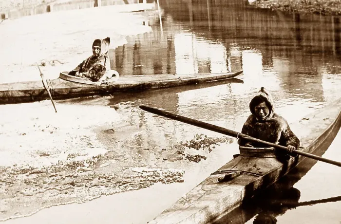 Framed Print : Eskimos in kayaks St. Louis World's Fair USA in 1904 Framed Print : Eskimos in kayaks St. Louis World's Fair USA in 1904