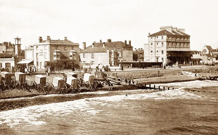 Framed Print : Esplanade, Bognor Regis early 1900's Framed Print : Esplanade, Bognor Regis early 1900's