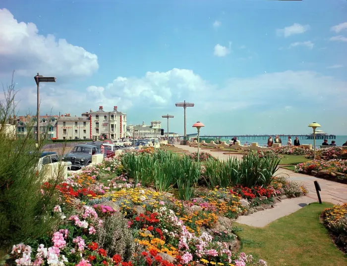Framed Print : Esplanade Gardens, Bognor Regis Framed Print : Esplanade Gardens, Bognor Regis