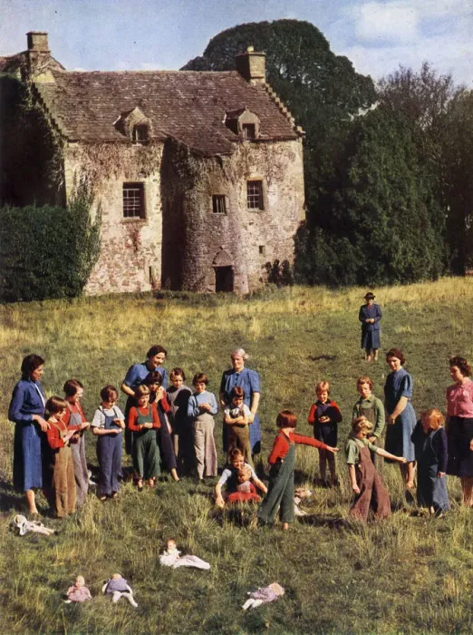 Framed Print : Evacuees in the grounds of their Hostel Framed Print : Evacuees in the grounds of their Hostel