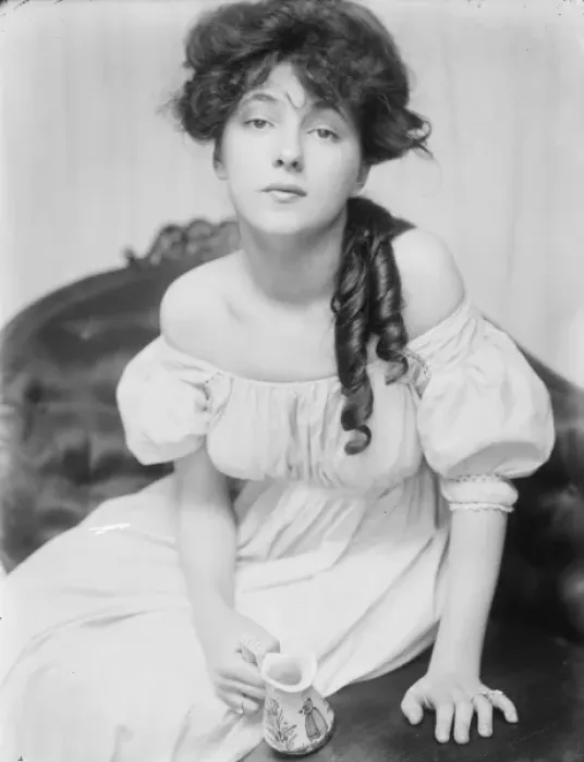 Framed Print : Evelyn Nesbit about 1900 at a time when she was brought to t Framed Print : Evelyn Nesbit about 1900 at a time when she was brought to t