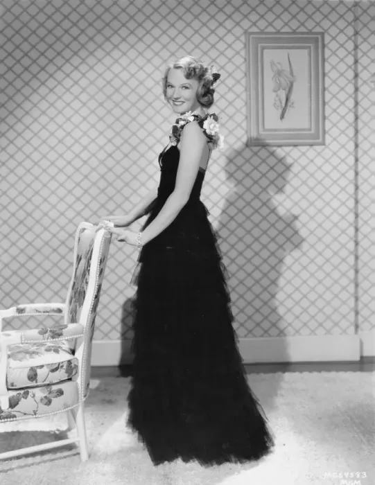 Framed Print : An evening dress for Rita Johnson in Manproof (1938) Framed Print : An evening dress for Rita Johnson in Manproof (1938)
