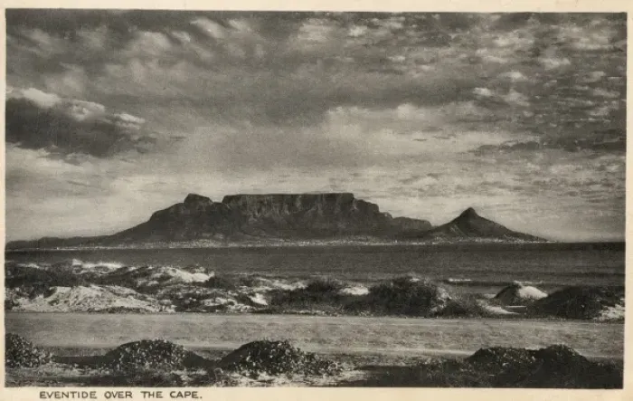 Framed Print : Evening light over Cape Town and Table Mountain Framed Print : Evening light over Cape Town and Table Mountain