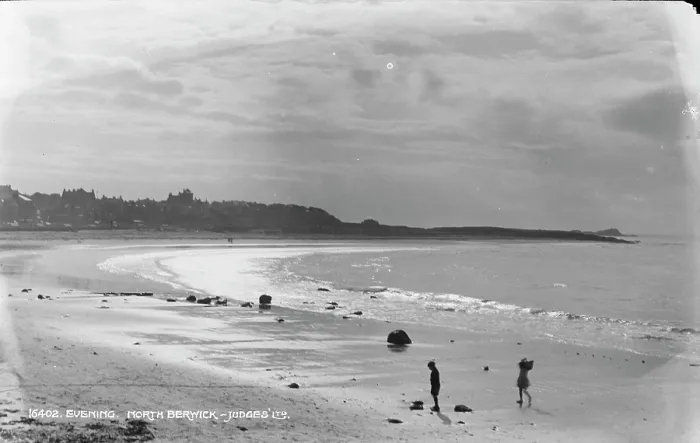 Framed Print : Evening at North Berwick Beach Framed Print : Evening at North Berwick Beach