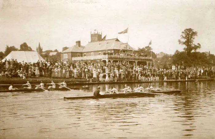Framed Print : Evesham Rowing Club, Evesham, Worcestershire Framed Print : Evesham Rowing Club, Evesham, Worcestershire