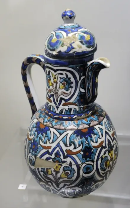 Framed Print : Ewer. Kutahya. 19th-20th centuries Framed Print : Ewer. Kutahya. 19th-20th centuries