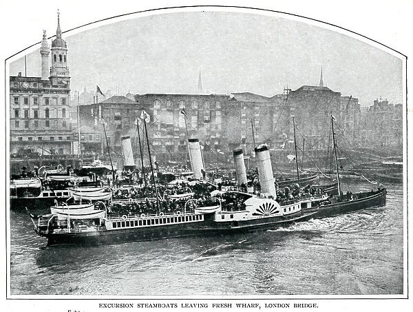 Excursion steamboats leaving London 1900