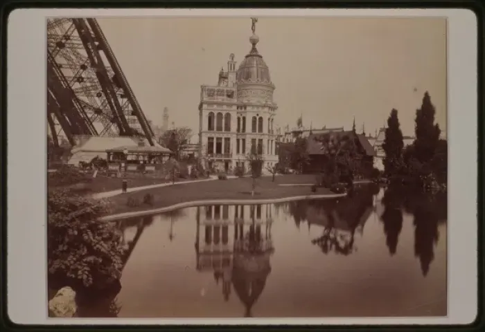 Framed Print : Exposition universelle de 1889 - Pavillon de l industrie du Framed Print : Exposition universelle de 1889 - Pavillon de l industrie du