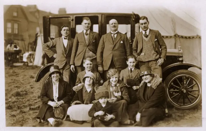 Framed Print : Extended family group at a local fair, Manchester Framed Print : Extended family group at a local fair, Manchester