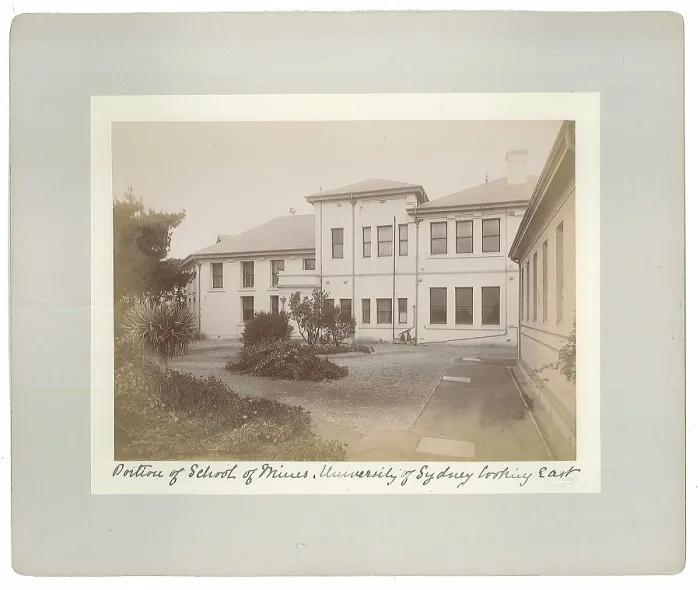 Framed Print : Exterior of the New School of Mines, University of Sydney Framed Print : Exterior of the New School of Mines, University of Sydney