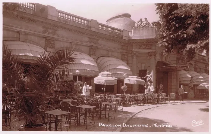 Framed Print : The exterior of the Pavillon Dauphine, Paris, 1920s Framed Print : The exterior of the Pavillon Dauphine, Paris, 1920s
