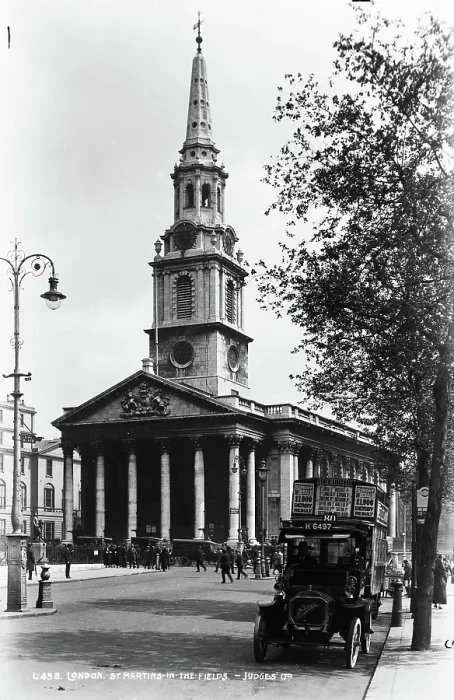 Framed Print : Exterior of St. Martin-in-the-Fields Framed Print : Exterior of St. Martin-in-the-Fields