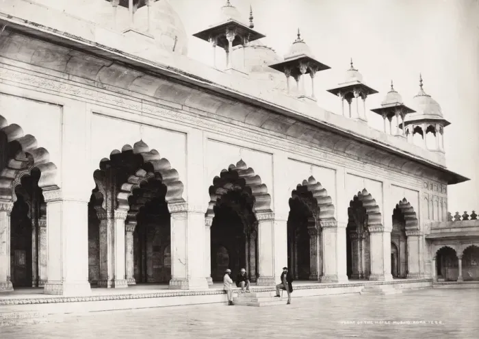 Framed Print : facade of the Moti Masjid, Agra, India Framed Print : facade of the Moti Masjid, Agra, India