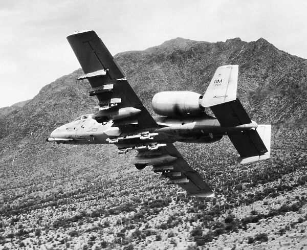 Fairchild A-10 Thunderbolt II  /  2