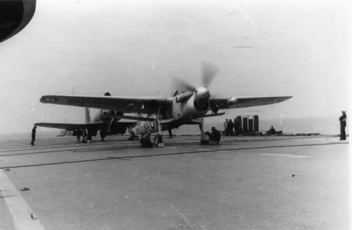Framed Print : Fairey Barracuda V on board a carrier Framed Print : Fairey Barracuda V on board a carrier