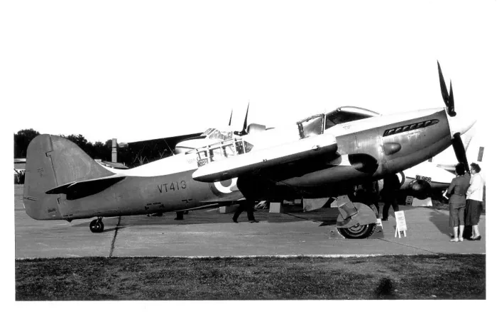 Framed Print : Fairey Firefly U. 9 VT413 Framed Print : Fairey Firefly U. 9 VT413